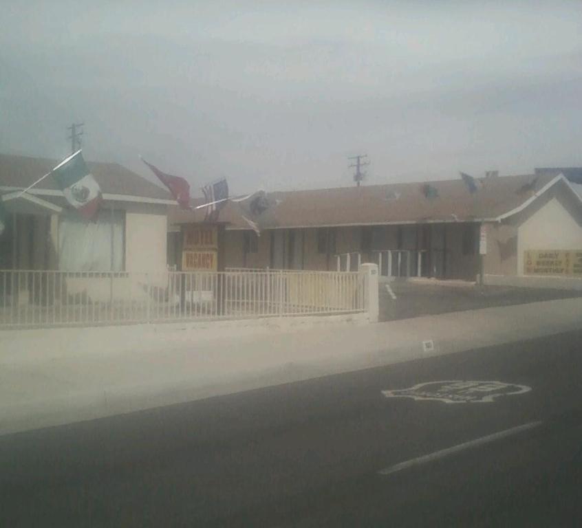 Route 66 Barstow Hotel Εξωτερικό φωτογραφία